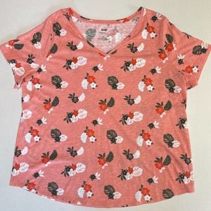 EVRI Everyday Tee EUC Floral Knit Top-Size 1X